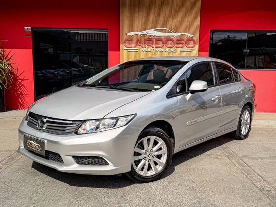 HONDA CIVIC 1.8 LXS 16V FLEX 4P AUTOMÁTICO